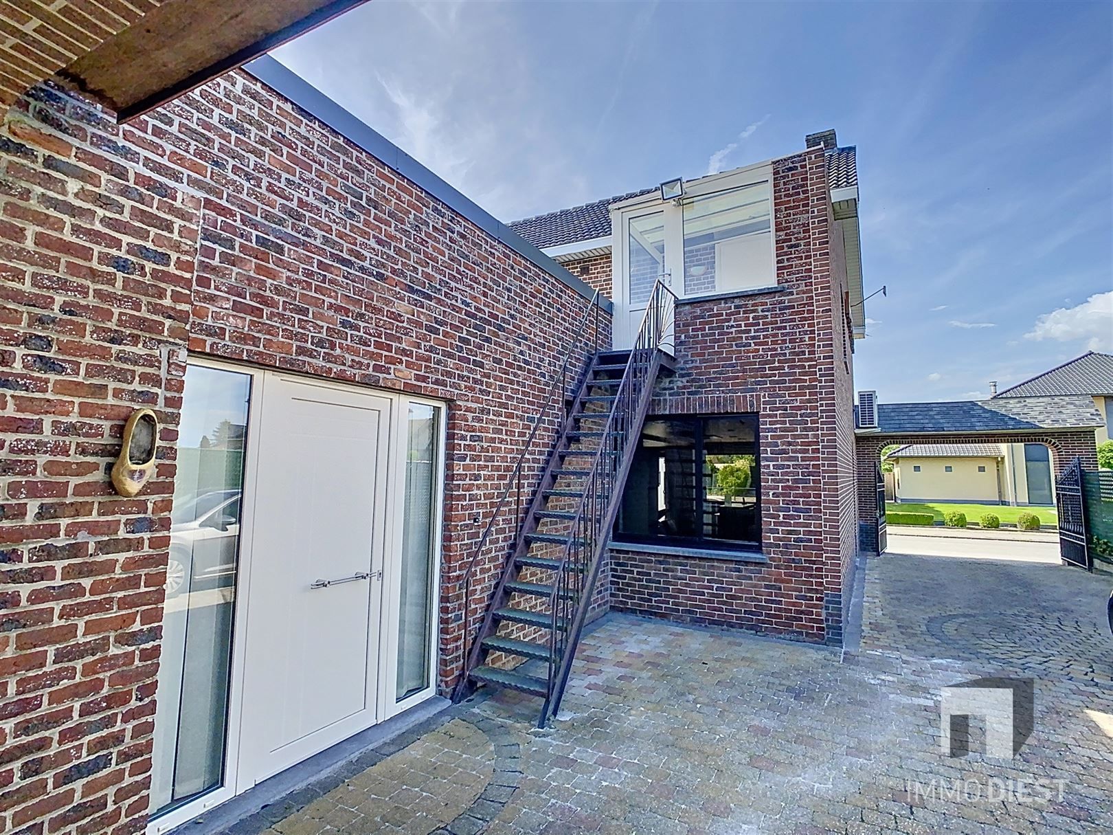 Handelszaak + woning + appartement! foto 10