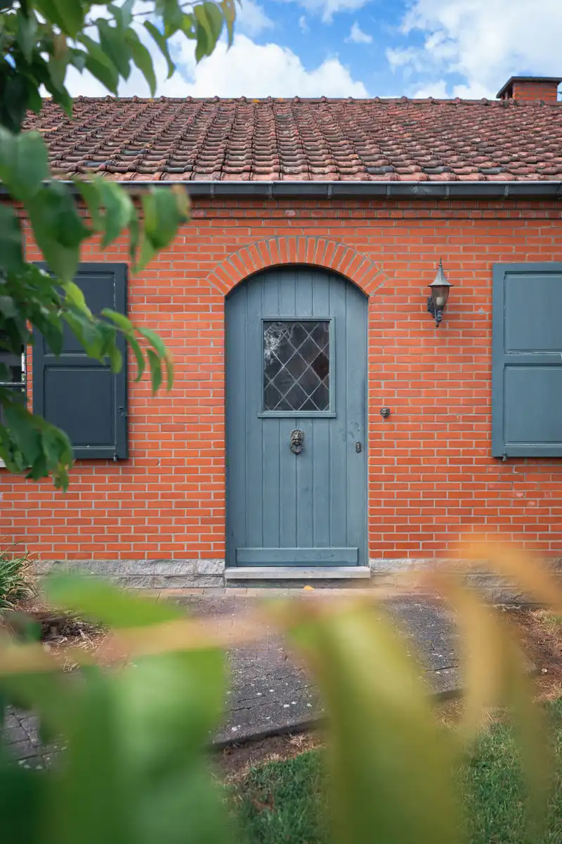 Gelijkvloerse renovatiewoning met groot potentieel foto 2