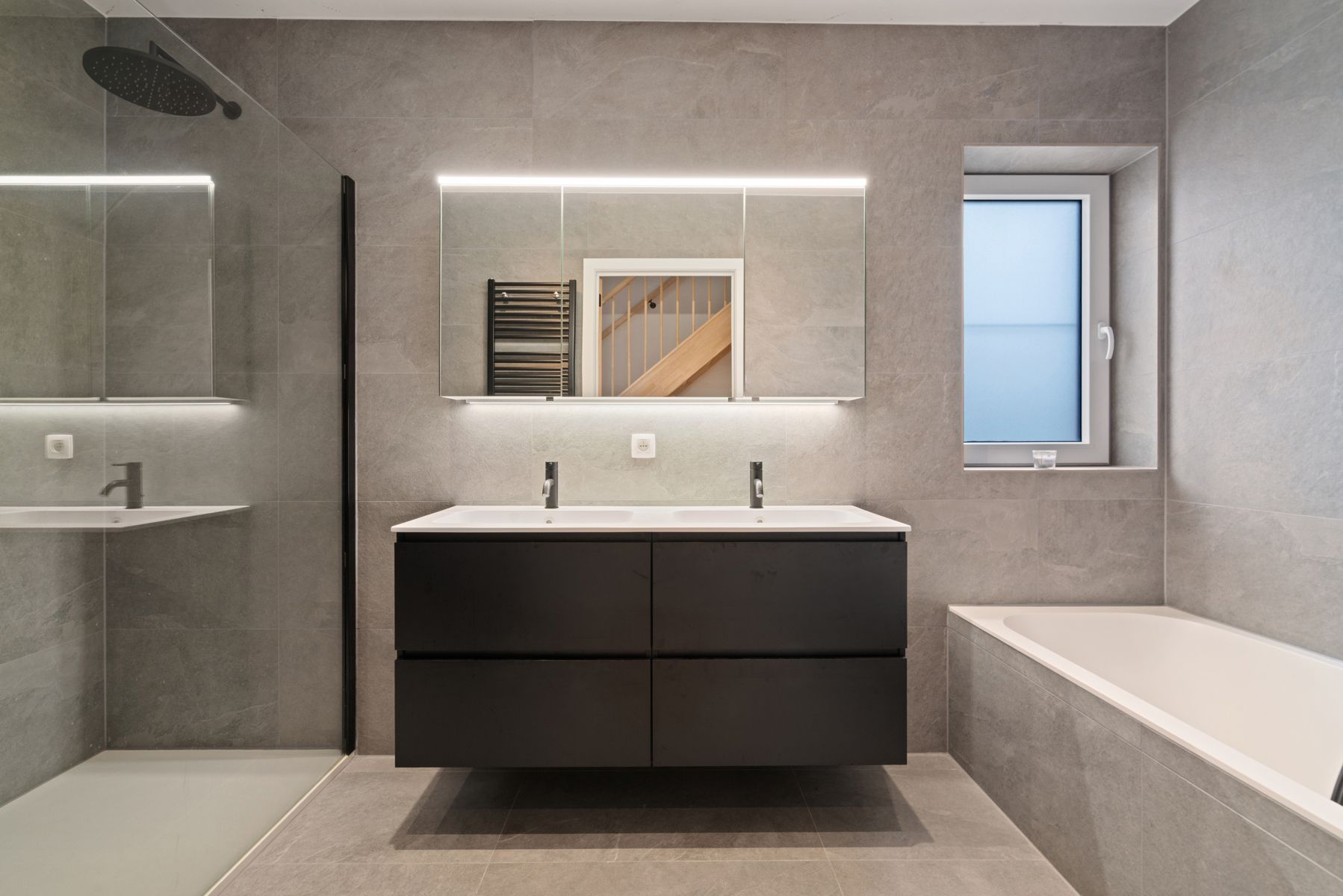 Te koop instapklare nieuwbouwwoning (aankoop met registratierecht = mogelijkheid voor 2%). foto 19