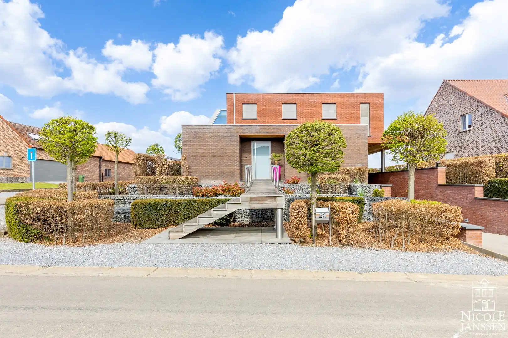 Zeer moderne en luchtige woning met twee slaapkamers gelegen op een rustige locatie foto 43