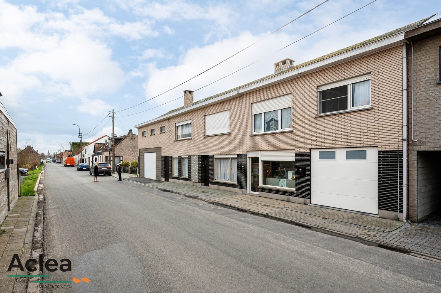 Rijwoning  met handelspand en prachtig polderzicht foto 2