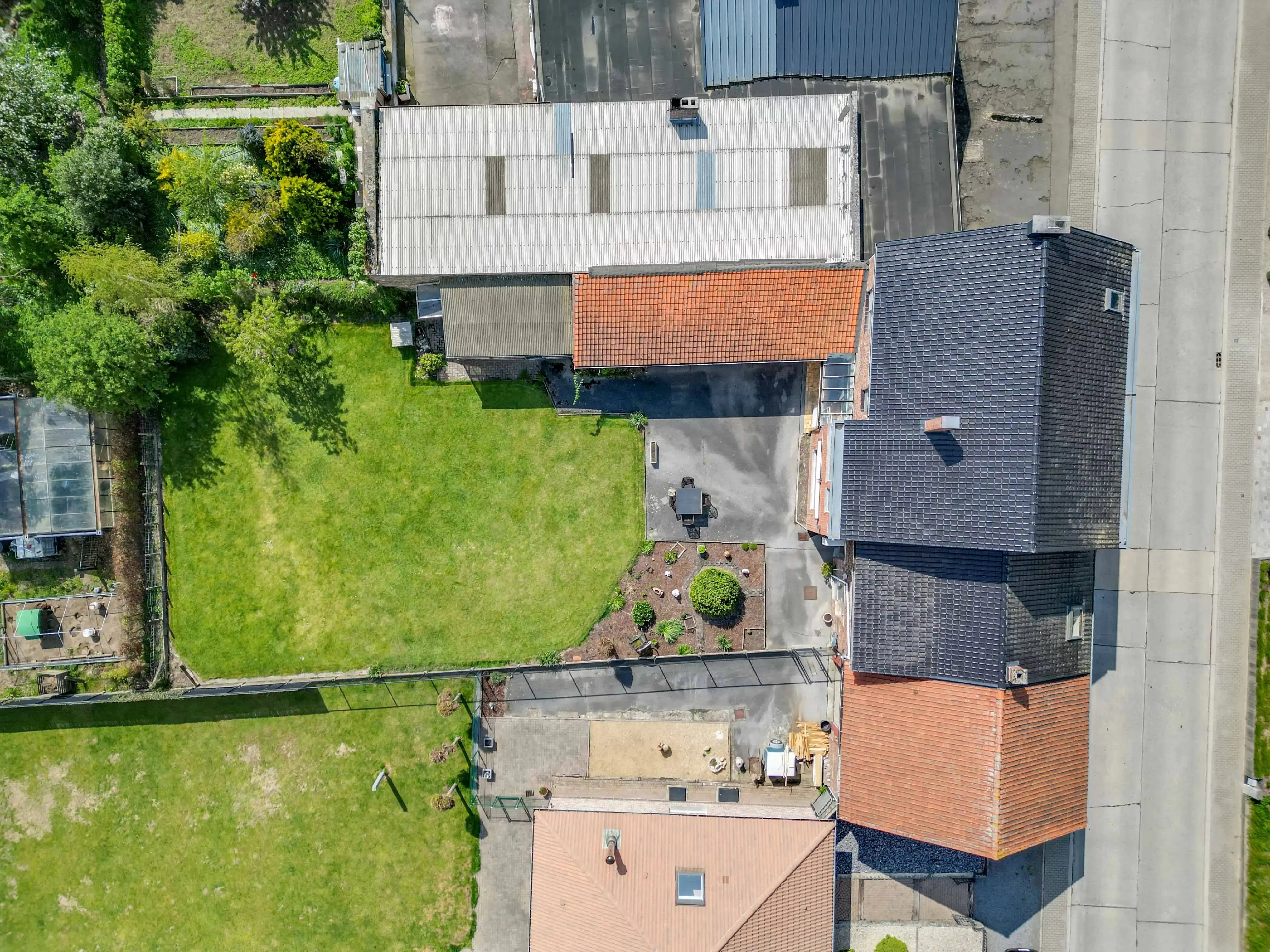Ruime woning met 5 slaapkamers - zeer geschikt als kangoeroewoning foto 8