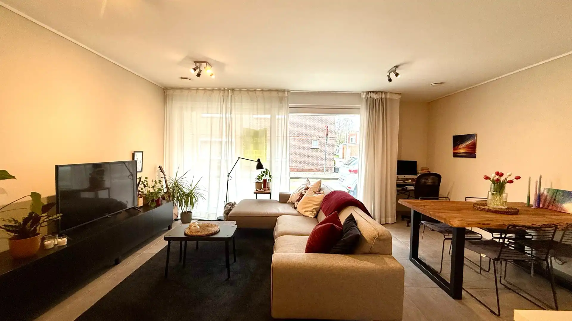 Gelijkvloers appartement met 2 slaapkamers, tuin en autostandplaats foto 6