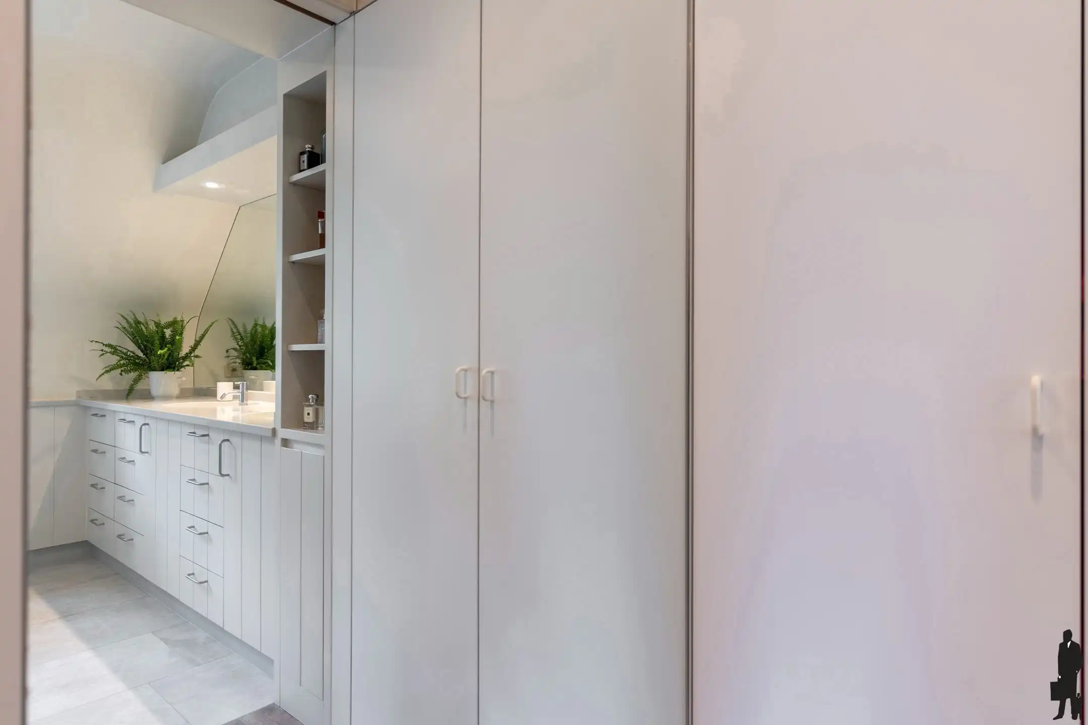 Villa met kantoor en 5 slpk. in groene rand van Turnhout foto 24