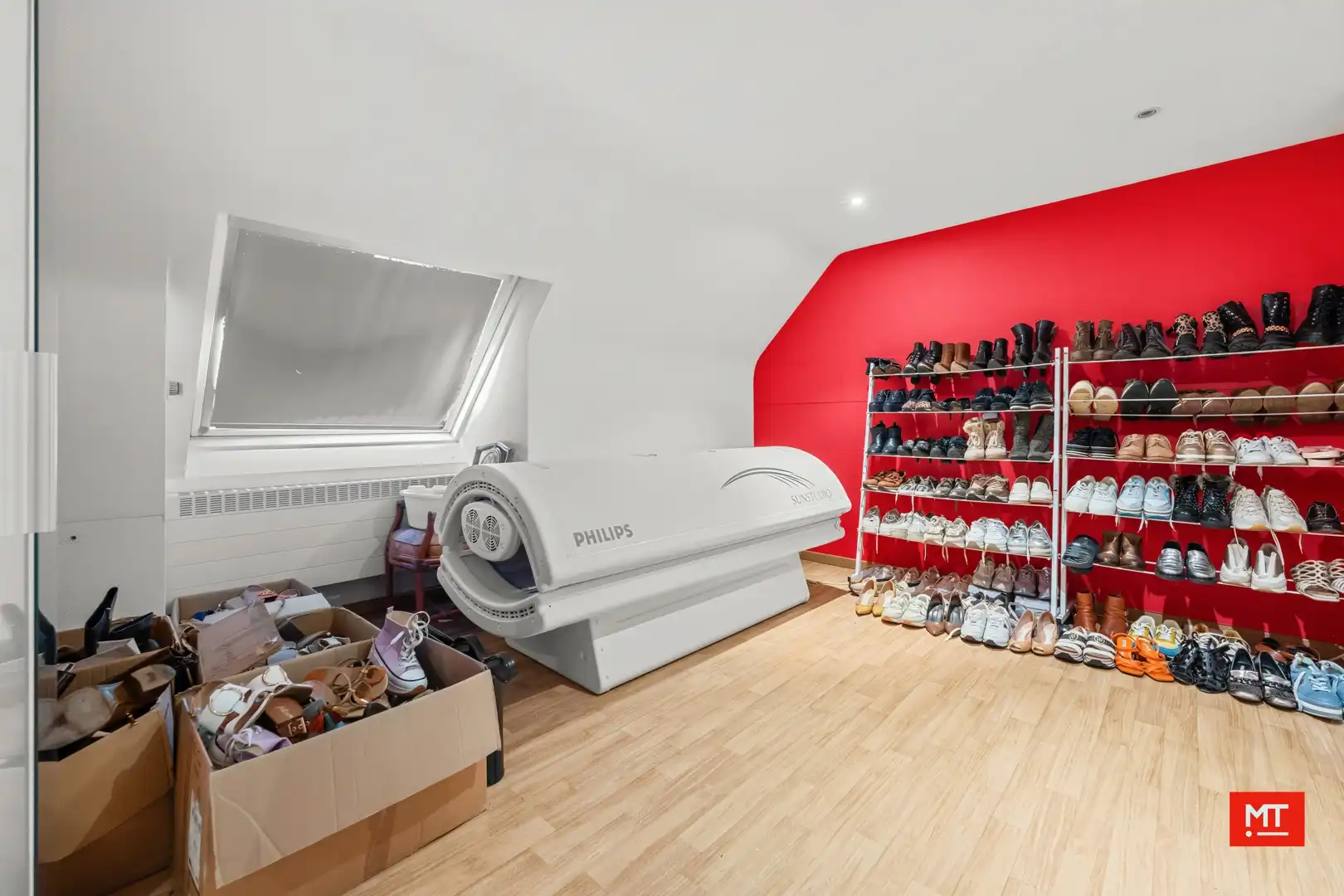 Bijzonder ruim gebouw met tal van mogelijkheden en uitweg, te koop in de dorpskern van Dadizele foto 12