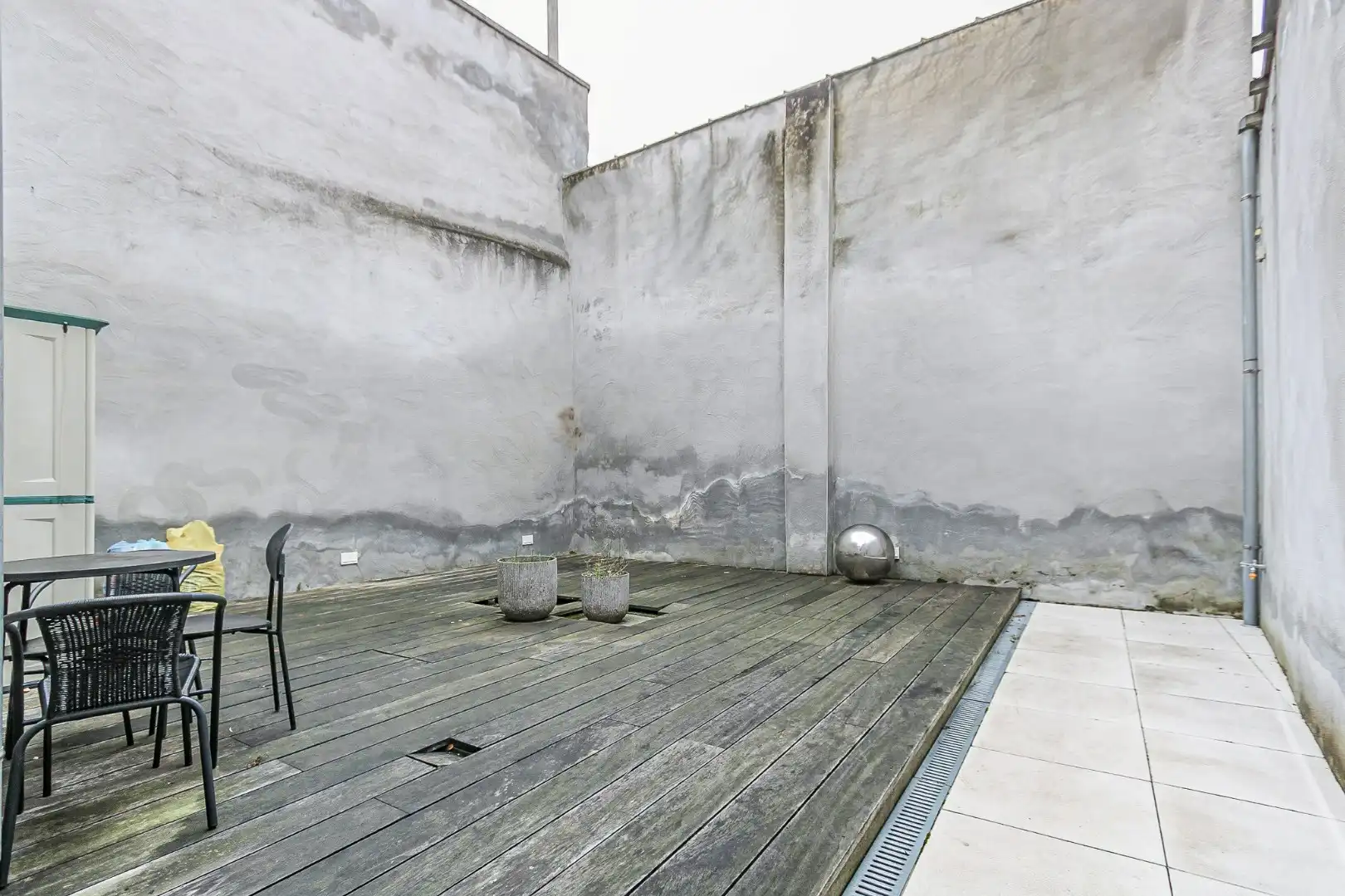 Handelsgelijkvloers Smedenstraat 13 Brugge te koop foto 17