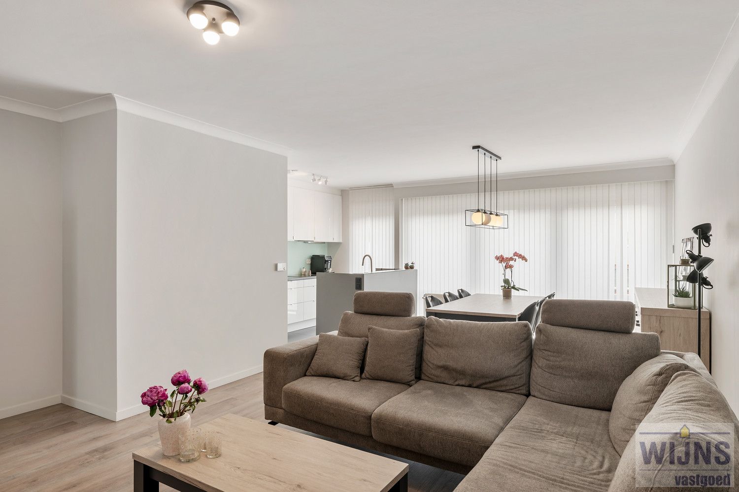LICHT EN INSTAPKLAAR APPARTEMENT IN CENTRUM LIER foto 5