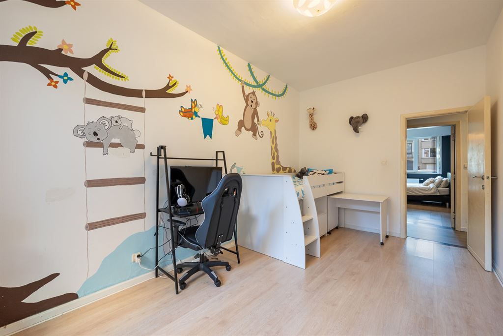 Instapklaar gelijkvloersappartement met stadskoer foto 13