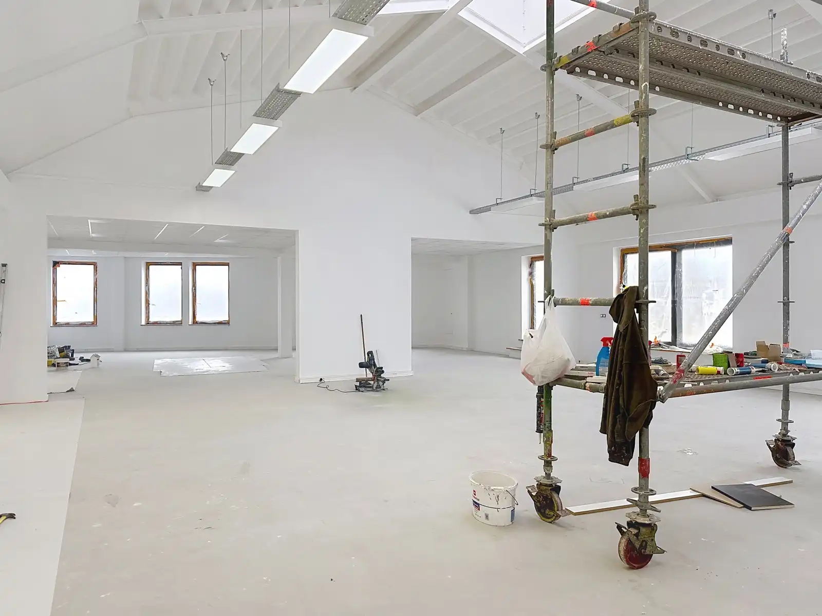 Activiteits- of opslagruimte op een toplocatie nabij de A12 foto 2