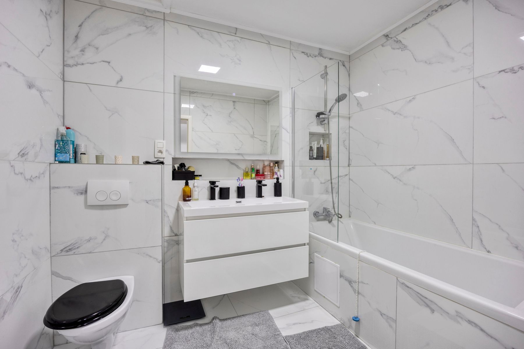 Gerenoveerde driegevelwoning nabij Halle foto 12