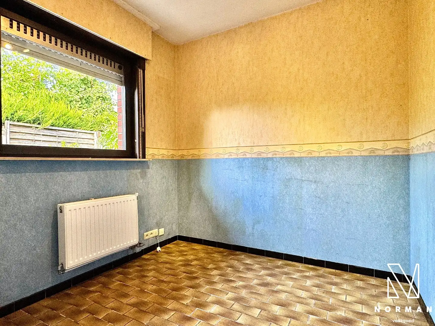 Alleenstaande bungalowwoning met 3 slaapkamers, tuin en garage te koop in rustige woonwijk te Kuurne! foto 7