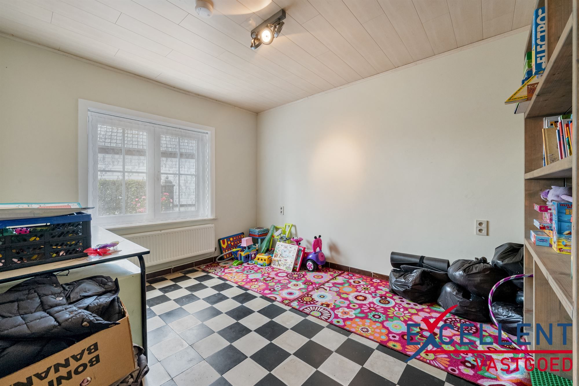 Charmante woning in doodlopende straat te koop foto 5