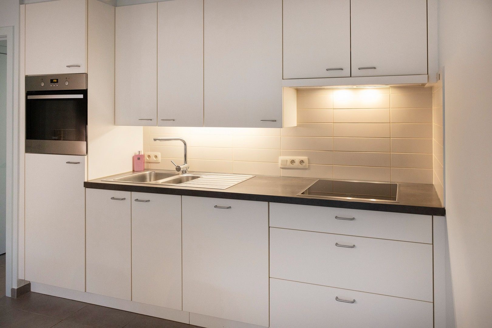 Aangenaam, instapklaar appartement met 2 slaapkamers. foto 5