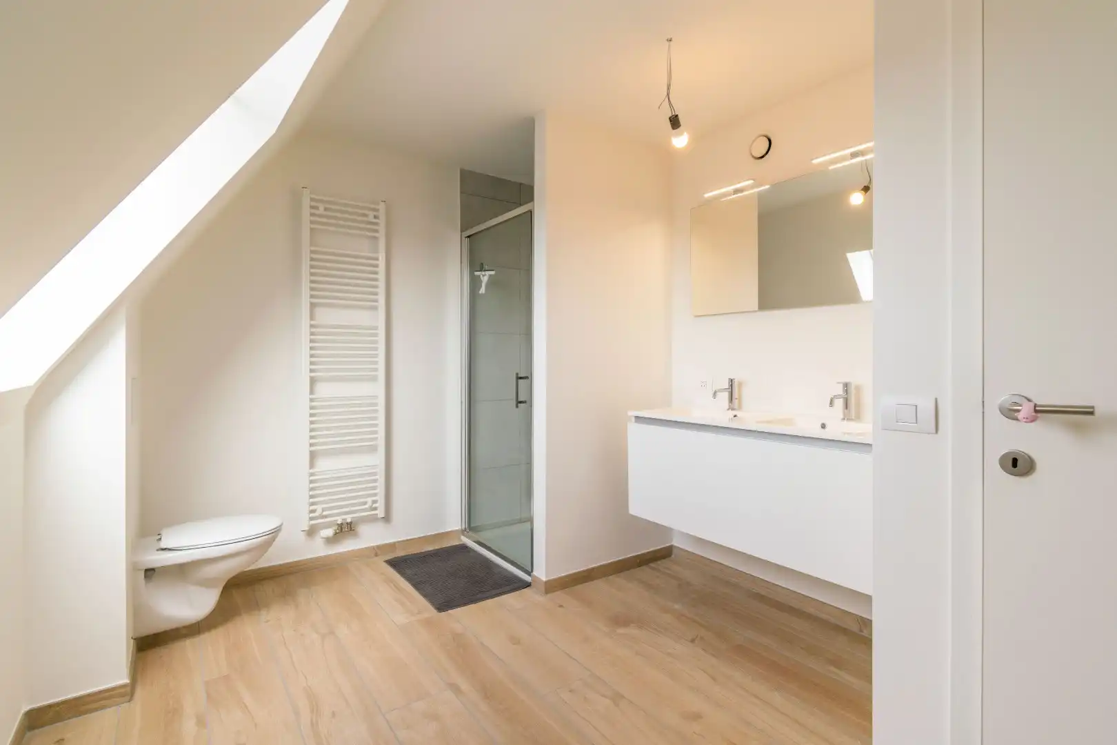 APPERTEMENT (2023) MET 3 SLAAPKAMERS, TERRAS & STAANPLAATS ! foto 24