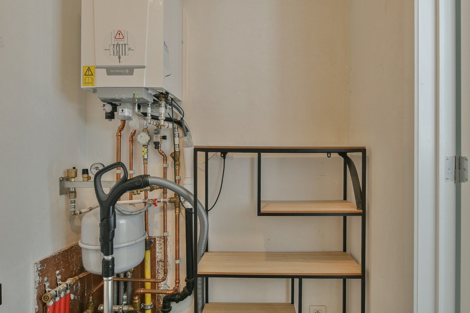 Recent instapklaar gelijkvloers appartement te Aartrijke foto 7