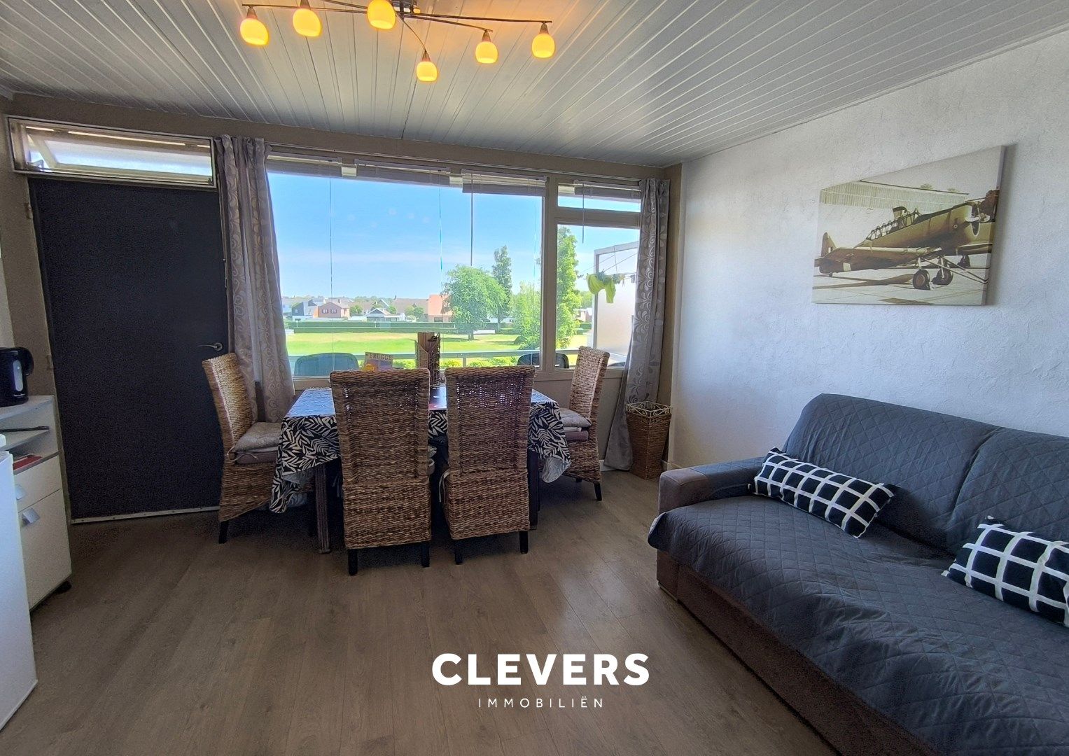 Op te frissen vakantieappartement met zonnig terras foto 4