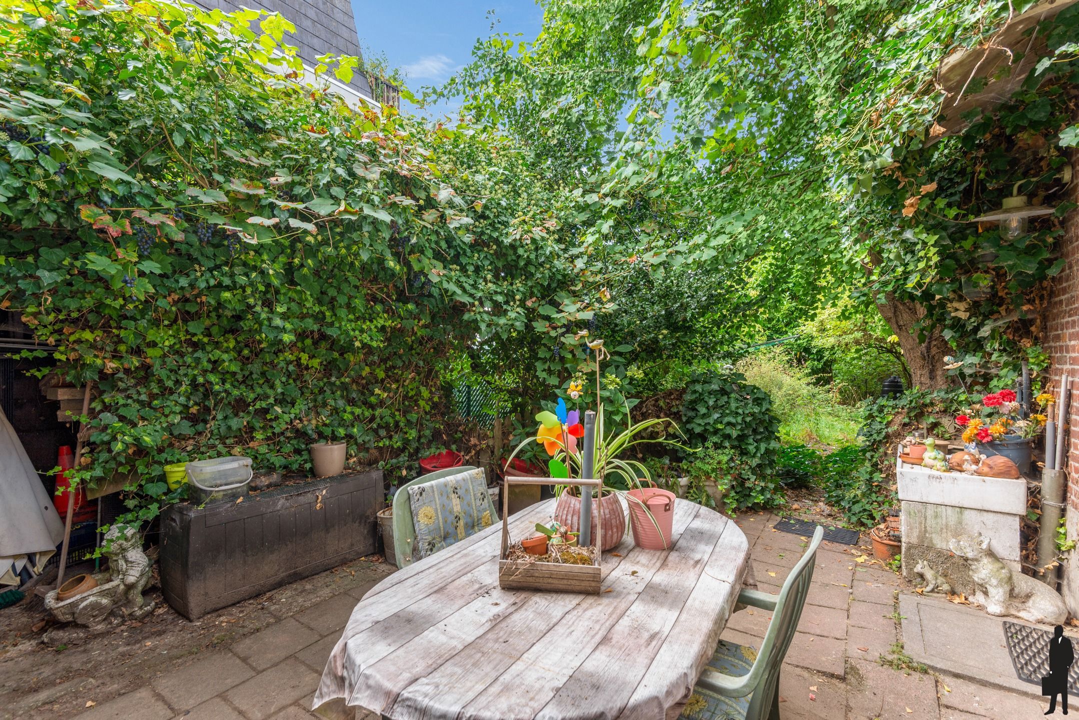 Te renoveren woning met 3 slpks in het hartje van Aartselaar foto 5