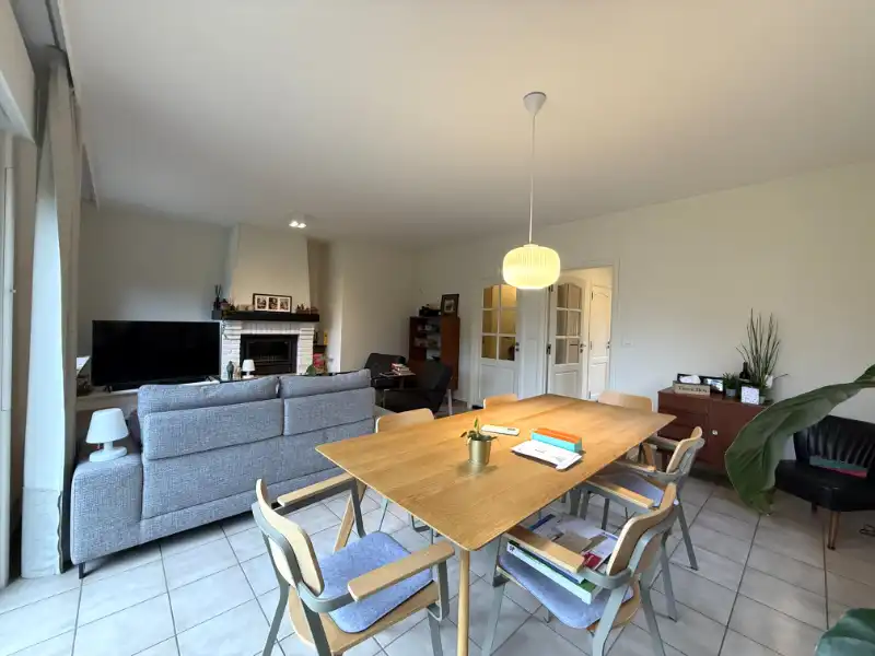 Instapklare halfopen woning met tuin nabij Sint-Pietersstation foto 7