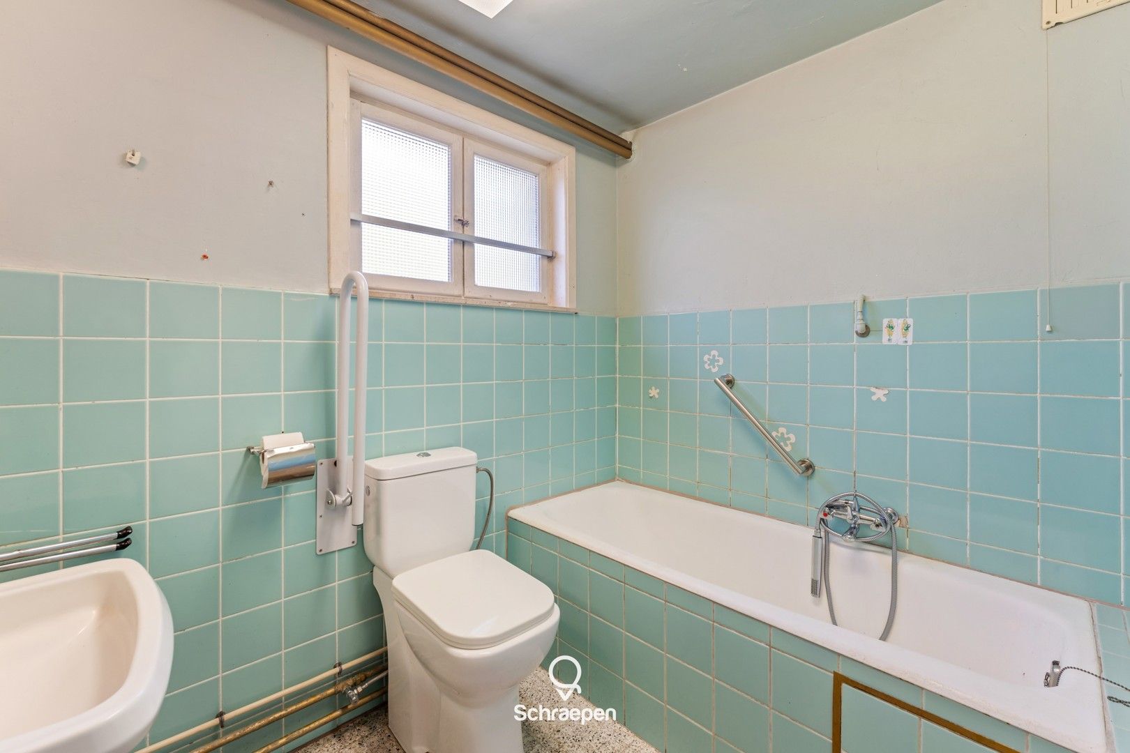 Uitstekend gelegen renovatiewoning met 3 slpks op perceel van circa 11 are te Zonhoven! foto 13