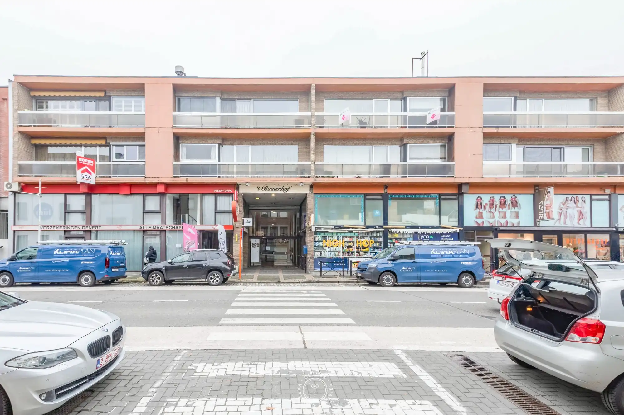 Handelspand met zeer ruim terras in 't Binnenhof foto 10