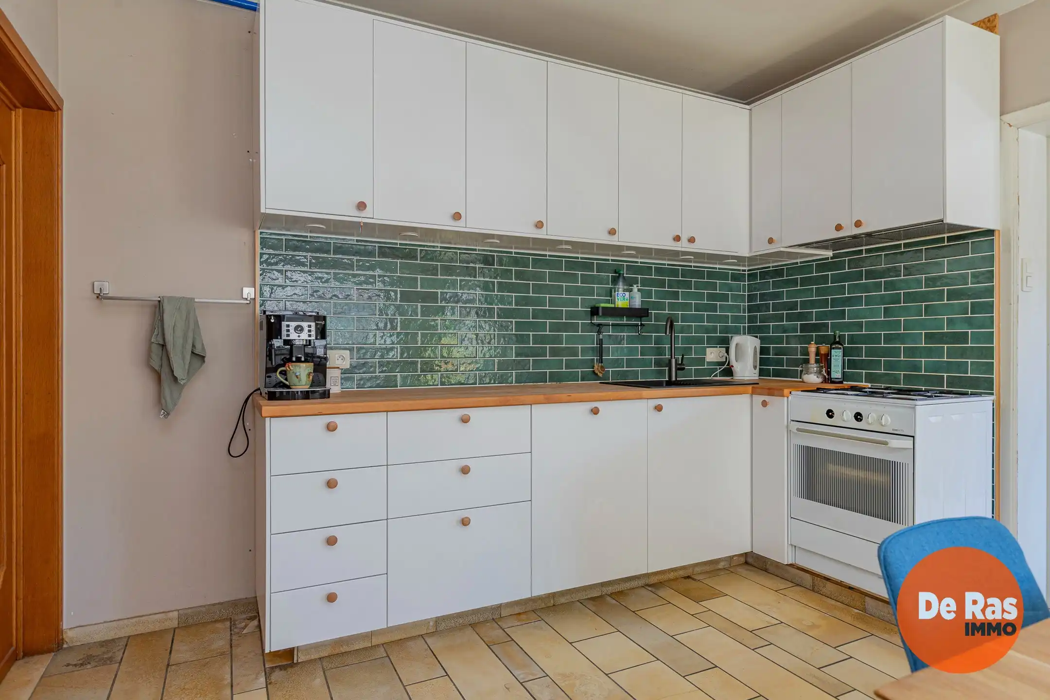 OORDEGEM - Woning met 4 slaapkamers en prachtige tuin foto 10