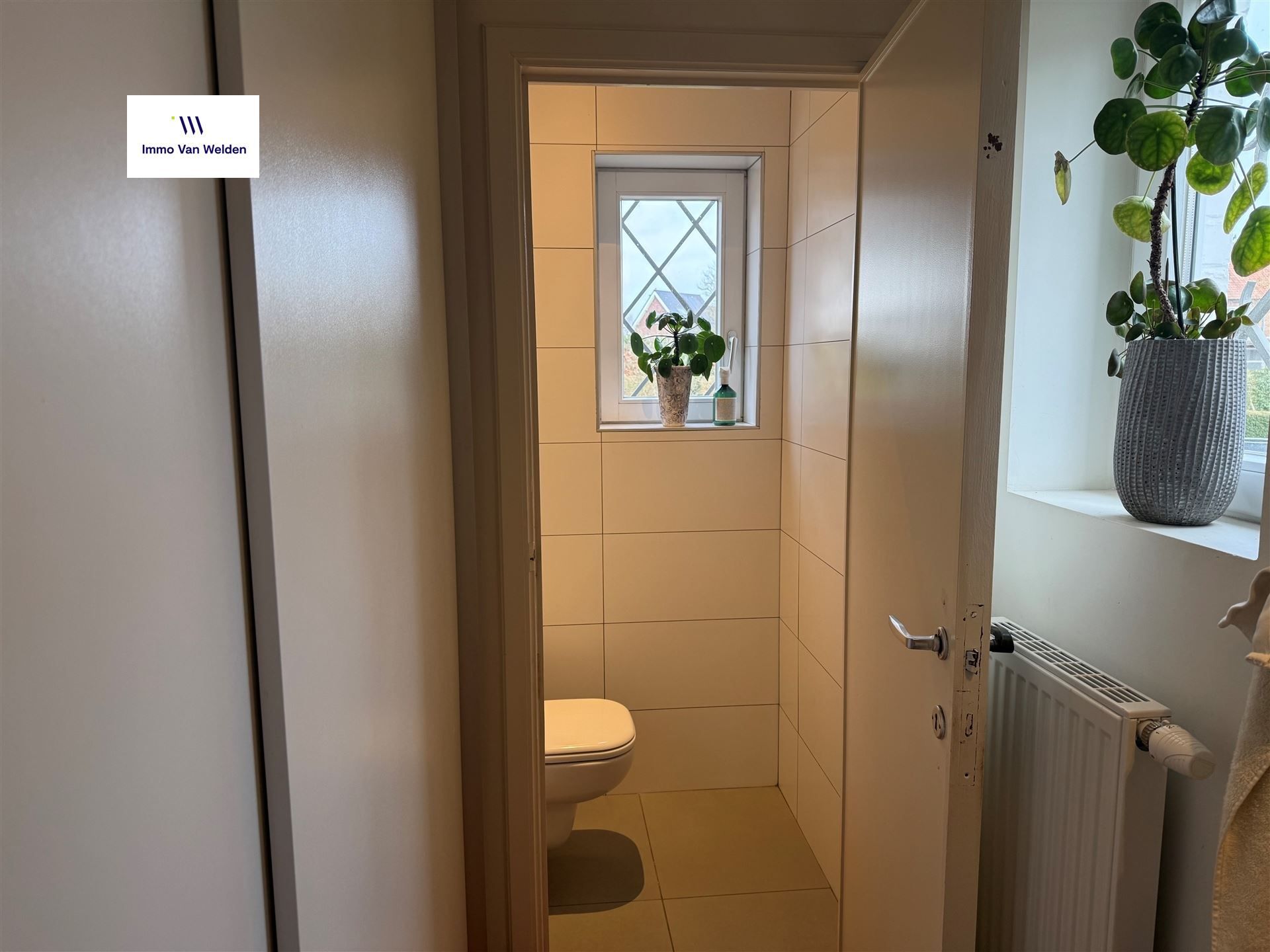 Rustig gelegen villa in groene wijk van Oudenaarde, op wandelafstand van het centrum
. foto 10