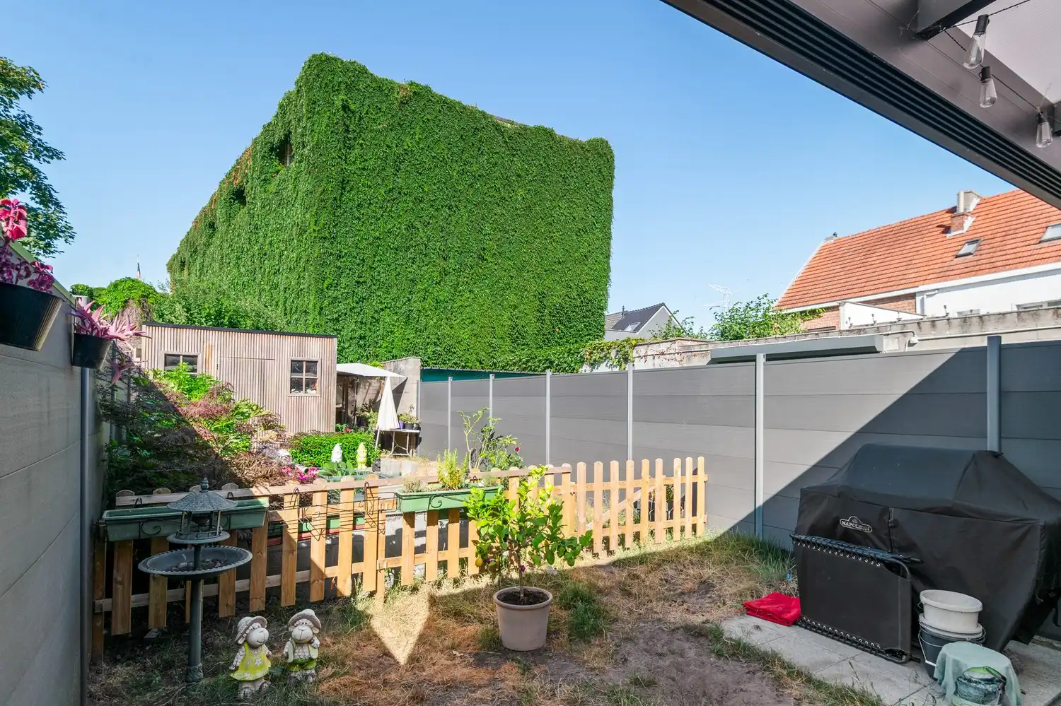 Instapklare woning met 4 slaapkamers, garage en tuin te Niel foto 3