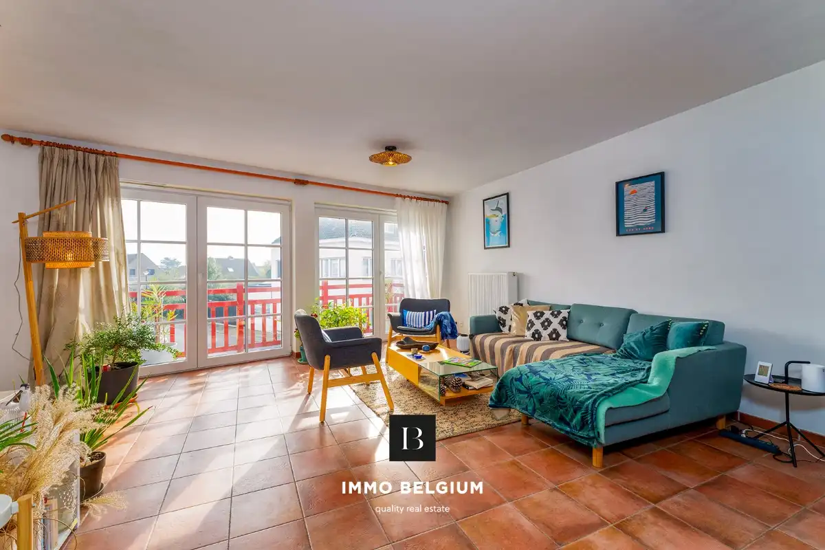 Perfect onderhouden woning met garage nabij het centrum foto 3