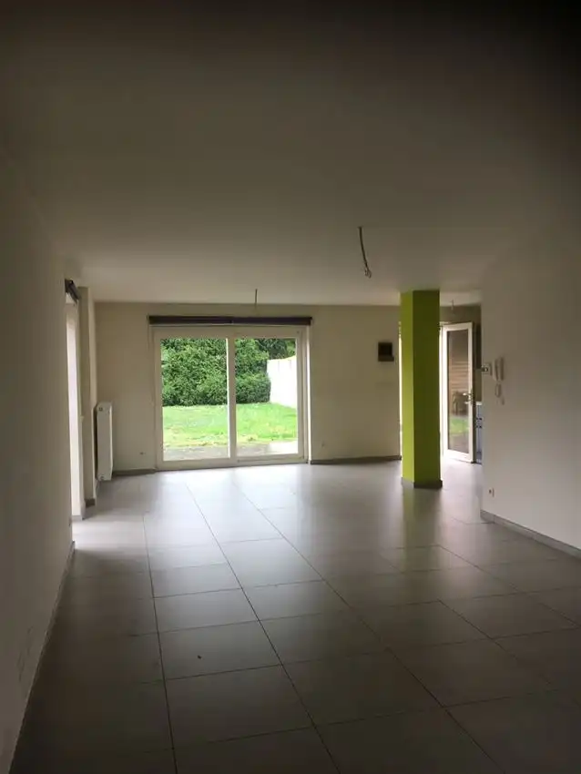 Recente woning, drie slpk, ruime zolder op rustige locatie foto 9