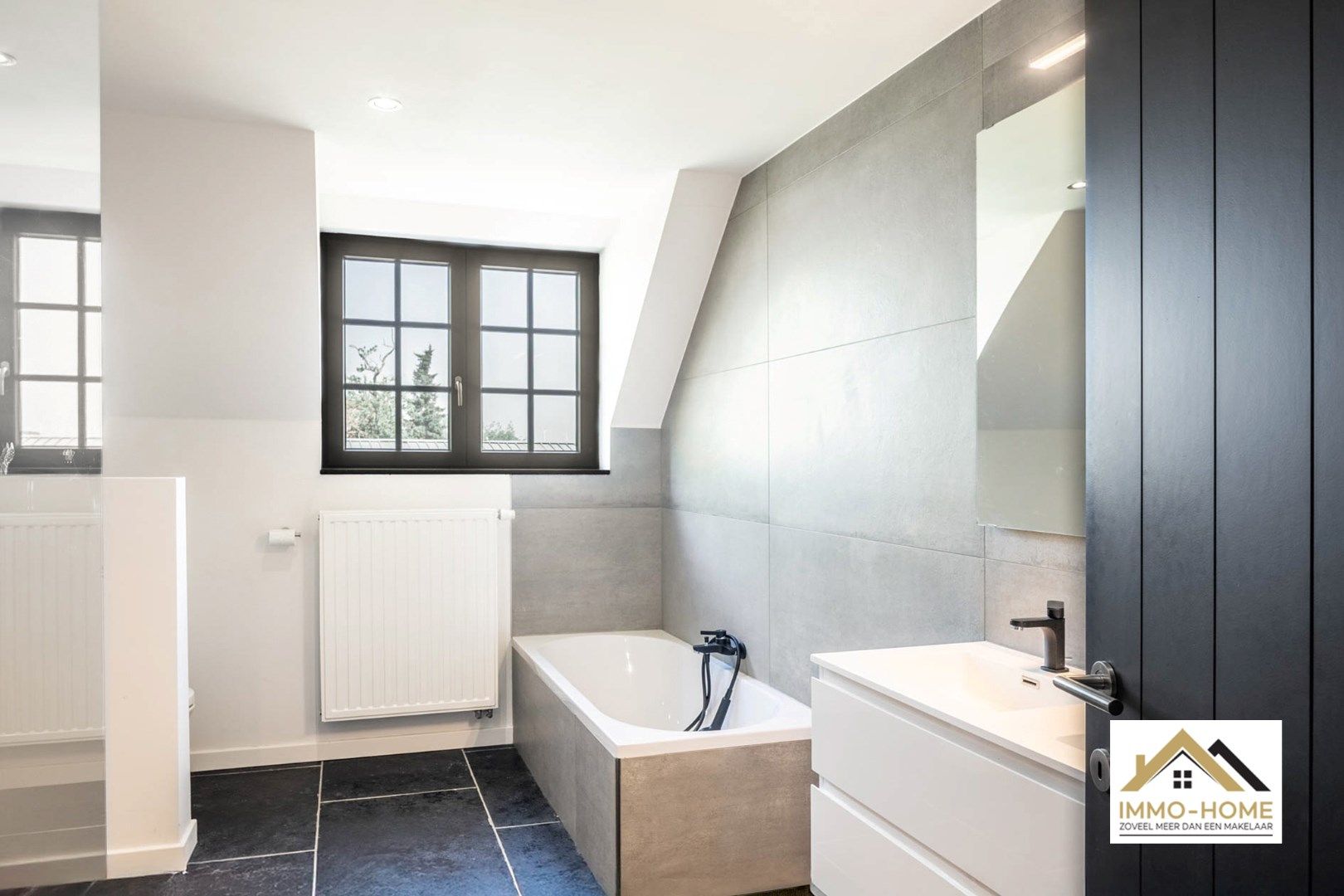Prachtige hoogwaardige woning met zwembad!! foto 17