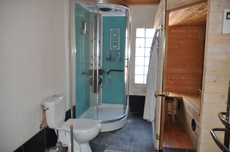 Charmante woning met 2 slaapkamers en ruime tuin. foto 11