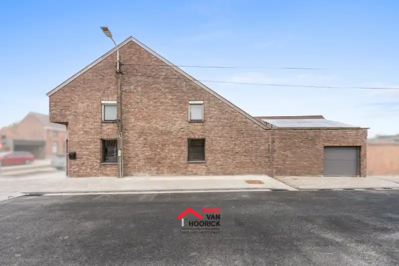 Woning met garage - 3 slpkmrs foto 2