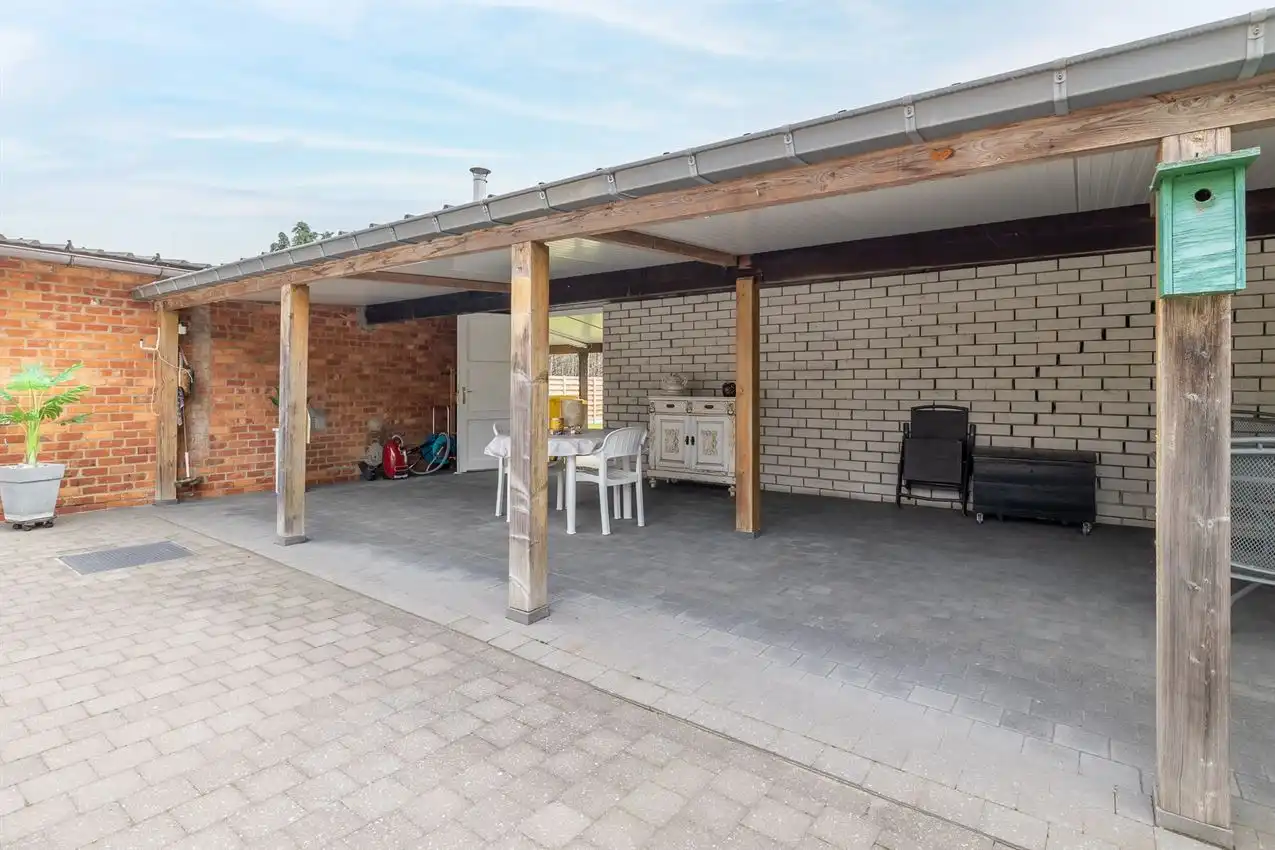 Charmante woning met grote tuin in het landelijke hart van Testelt foto 6