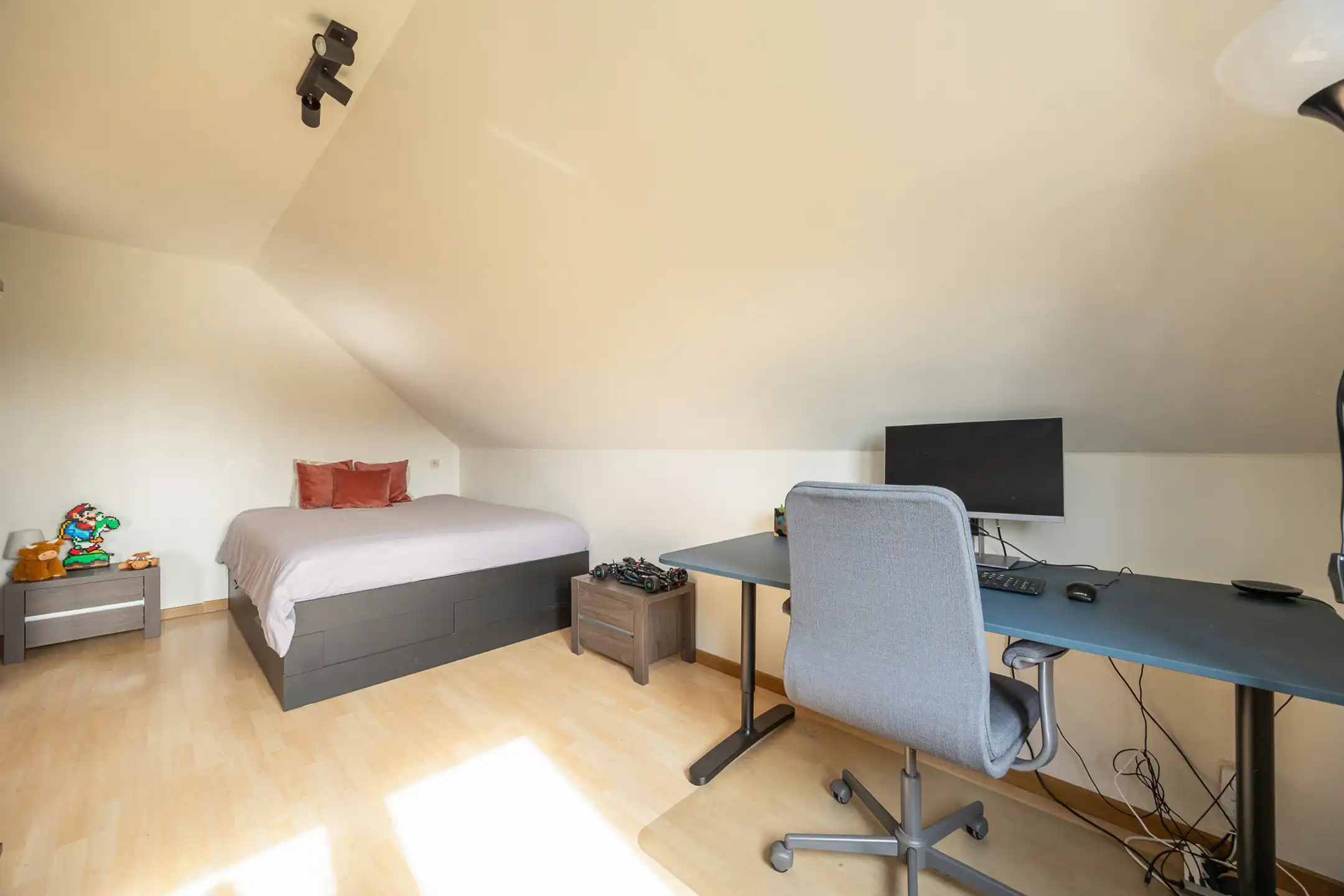 Instapklare halfopen bebouwing met zicht op velden foto 13