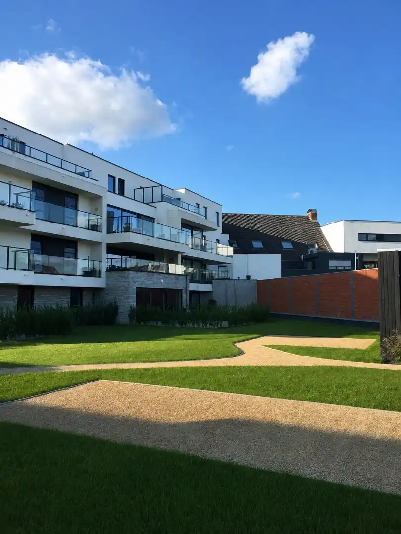 Lichtrijk 2-slp appartement met zonnig terras én garage, Torhout foto 12