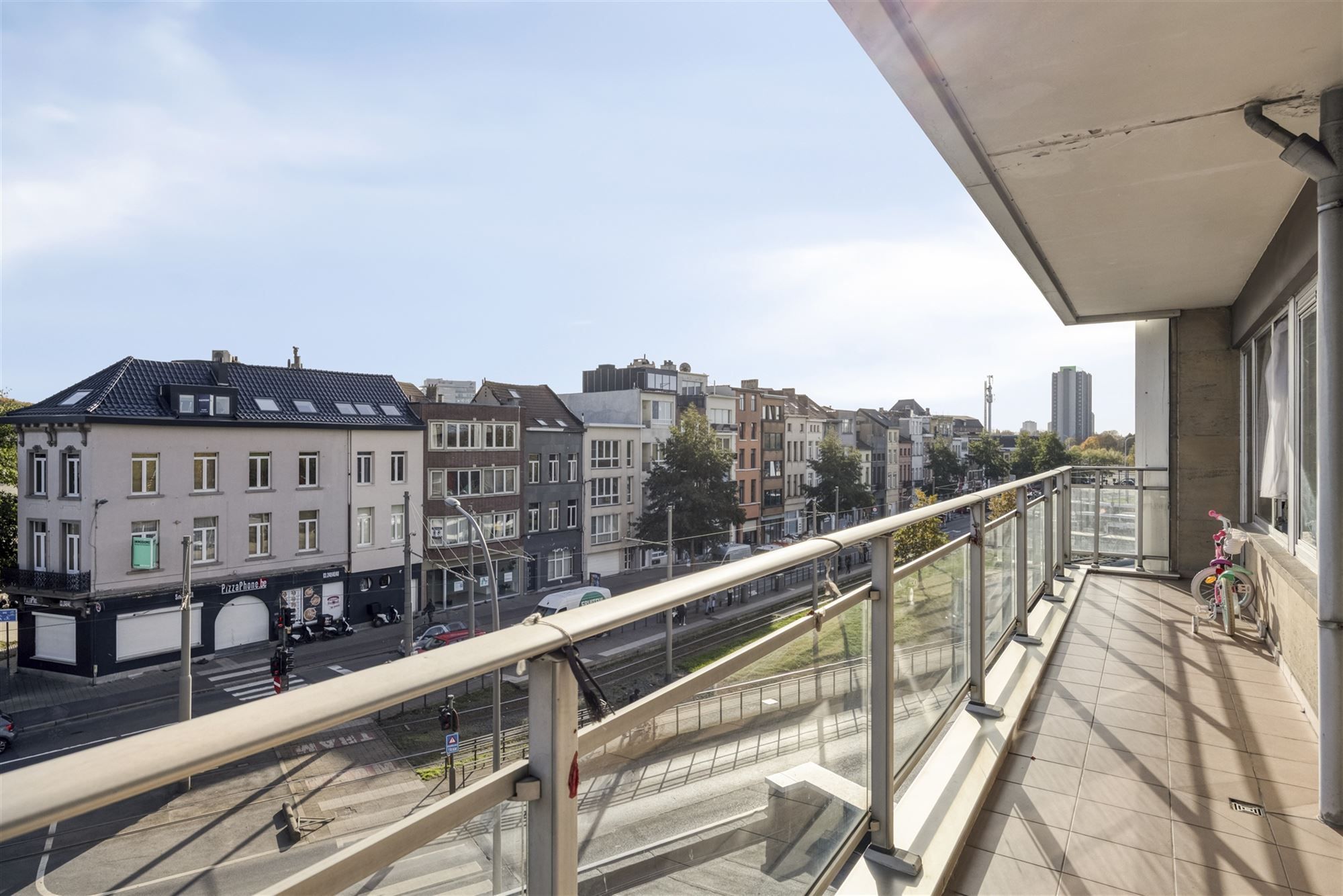 Appartement met 3 slpks en terras vlakbij 't Zuid in Antwerpen foto 5