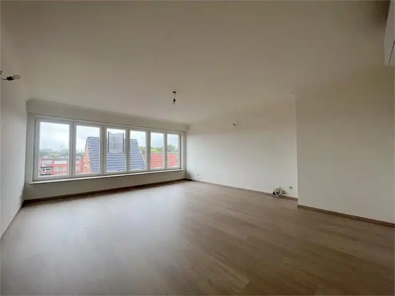 Gerenoveerd appartement te huur in centrum Tessenderlo foto {{pictureIndex}}