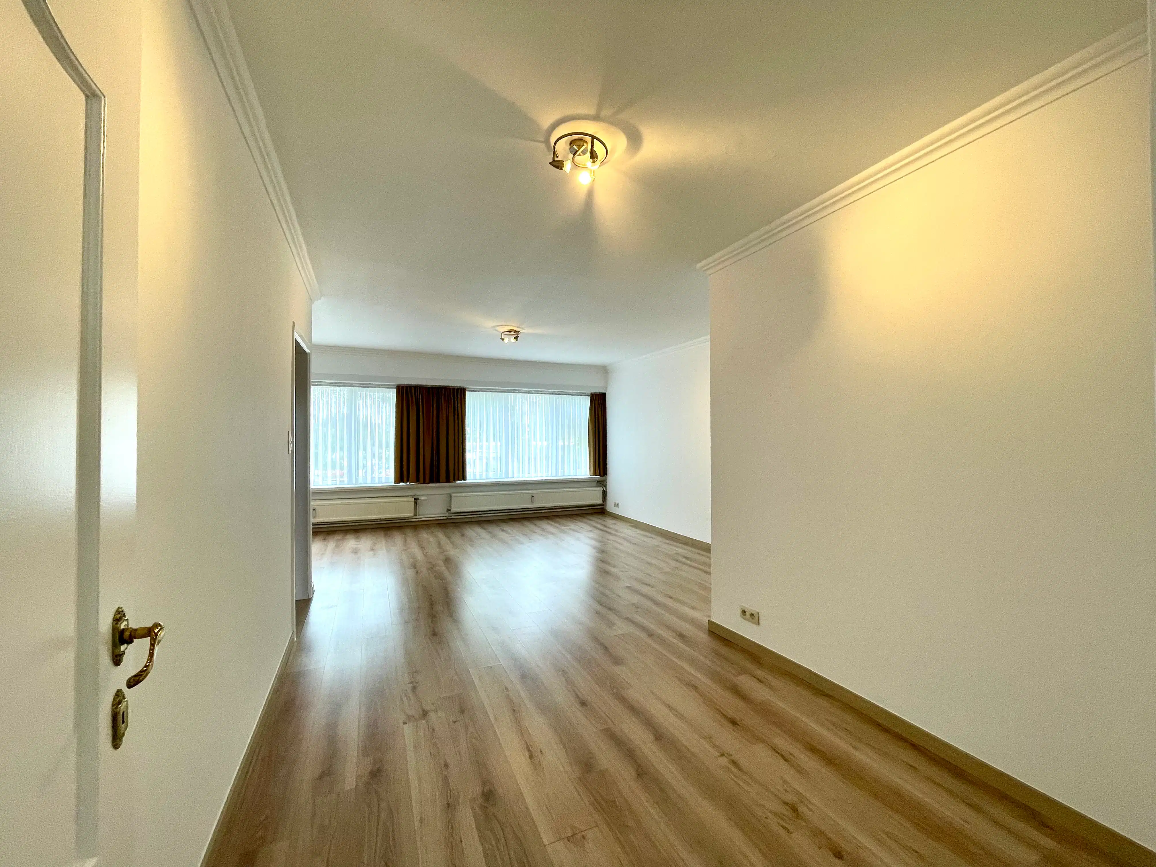 Ruim duplexappartement met 3 slaapkamers foto 3