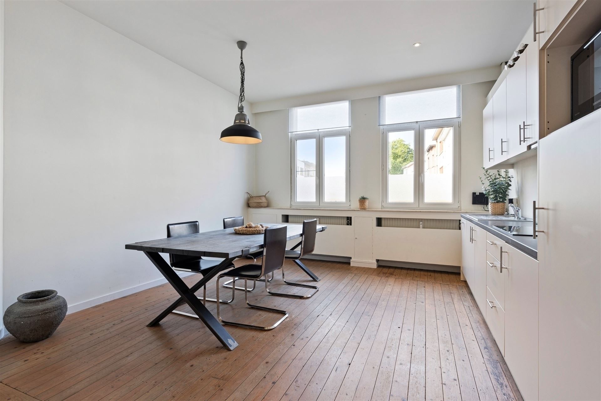 Karaktervolle woning met twee aparte woonunits foto 6