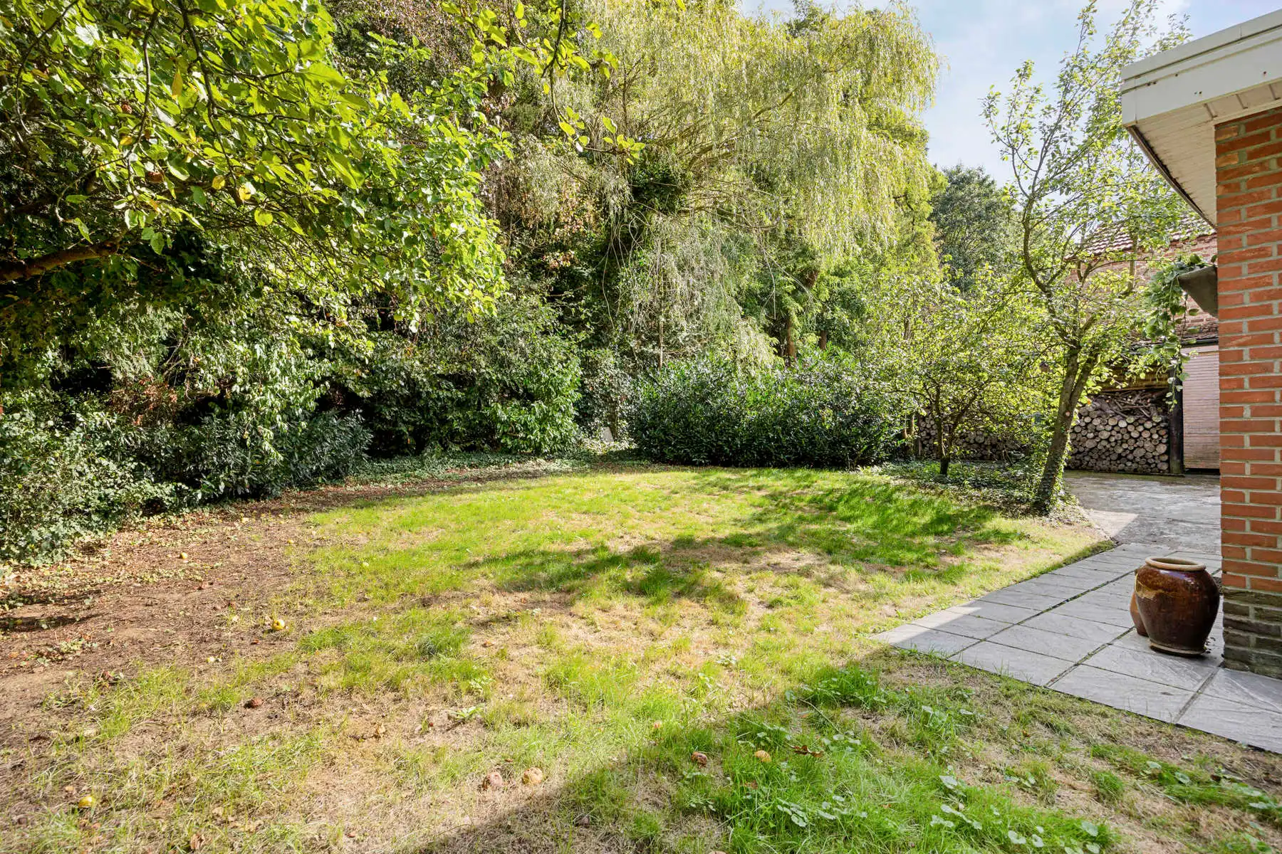 Charmante, karaktervolle HOB met mooie tuin op toplocatie foto 28