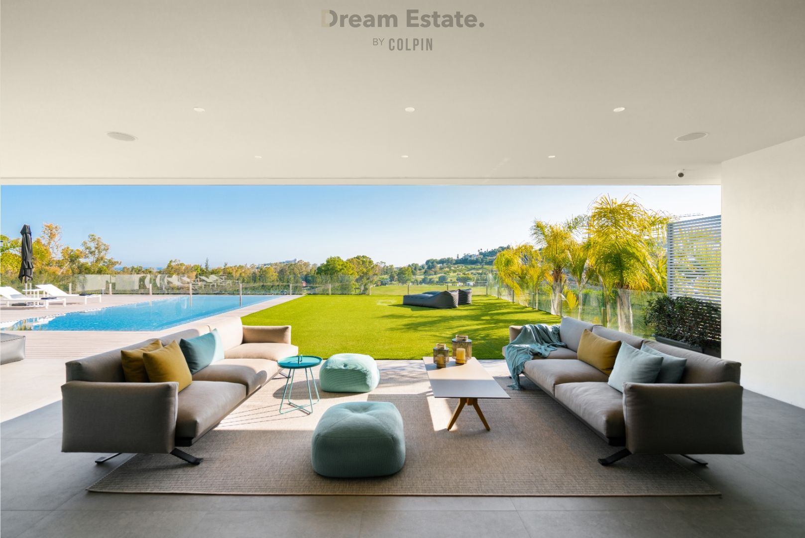 Gloednieuwe moderne eerstelijns golf villa met zeezicht. foto 4