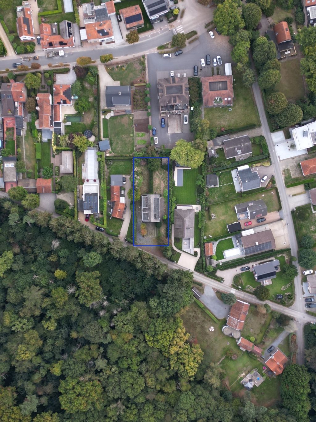 Bijzondere opportuniteit! Opbrengsteigendom bestaande uit twee te renoveren of herop te bouwen appartement foto 3