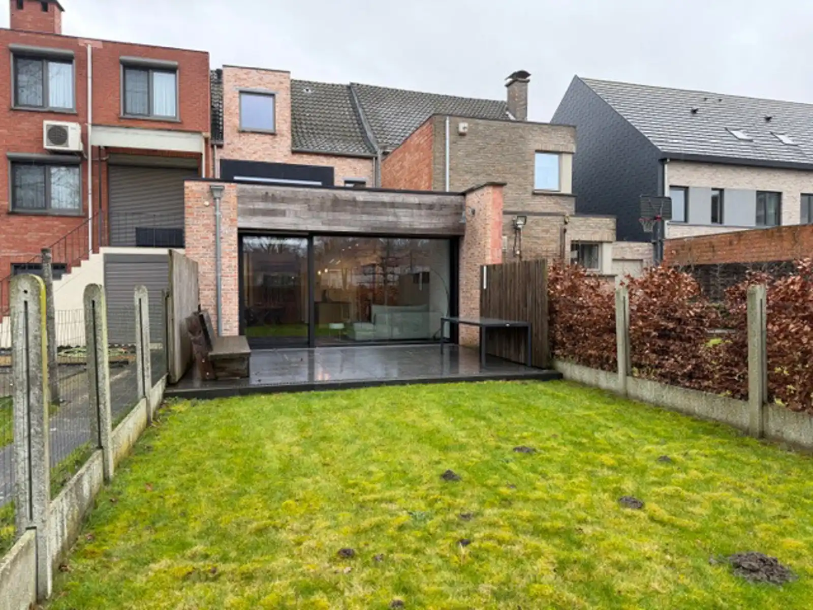 Totaal gerenoveerde en energiezuinige woning met tuin. foto 21