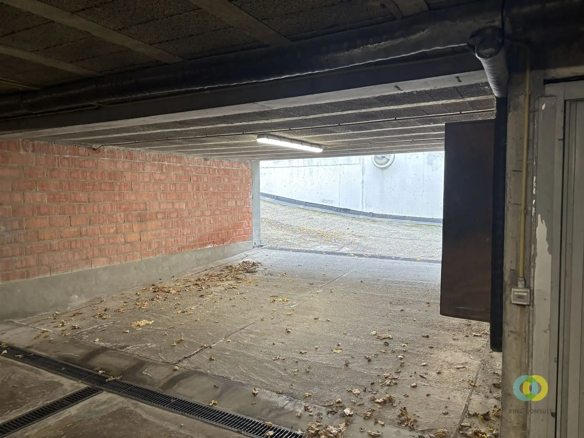 Gesloten garagebox foto 8