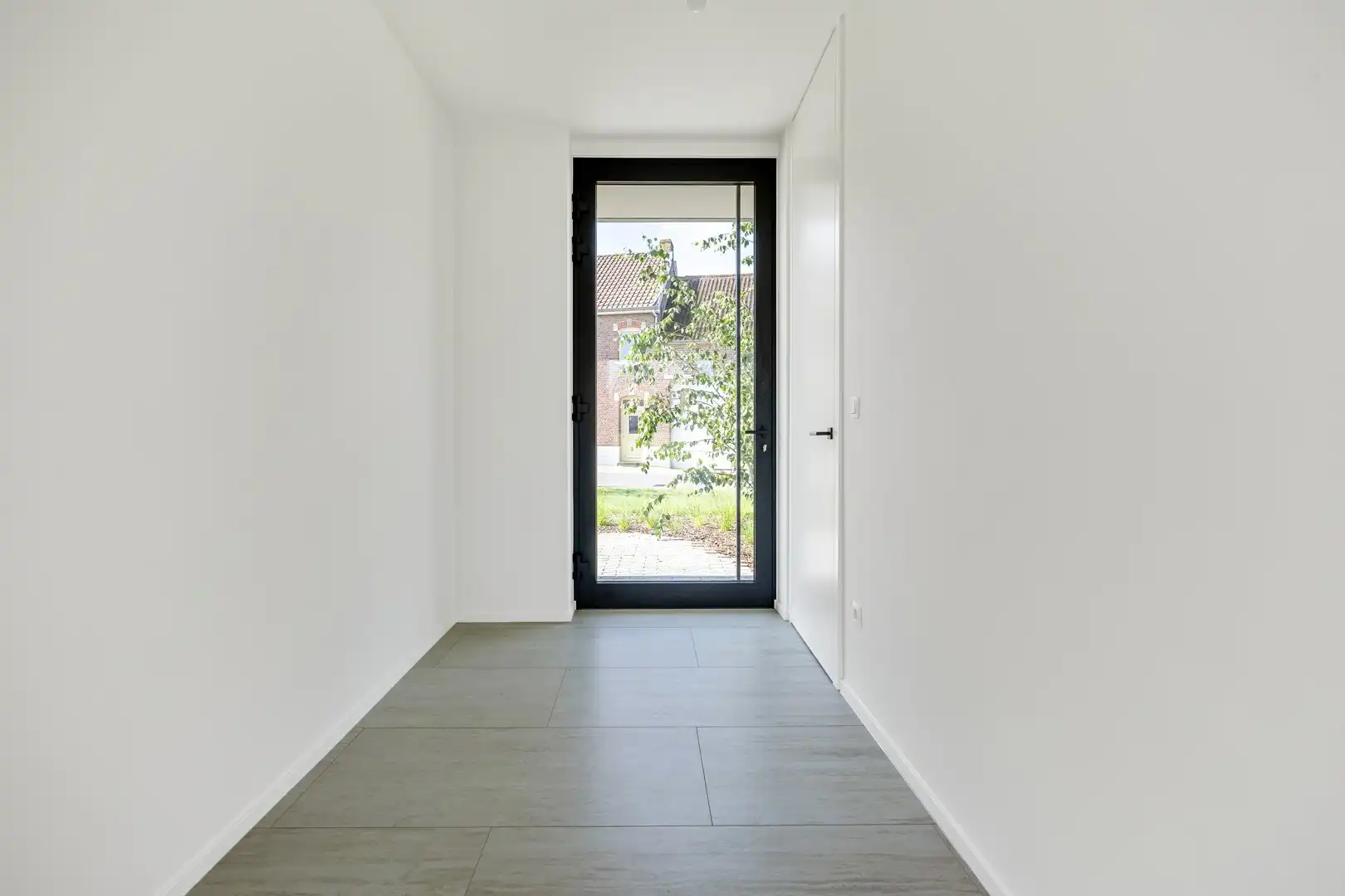 Moderne nieuwbouwwoning met hoogwaardige afwerking in Sint-Truiden (Wilderen).  Aankoop aan 6% btw mogelijk onder voorwaarden. foto 17