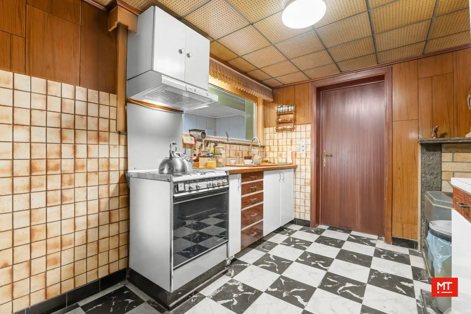 Te renoveren woning met landelijke ligging te Geluwe foto 4