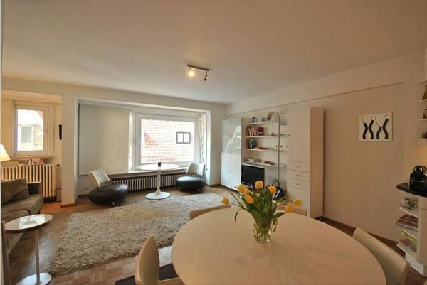 Gerenoveerd en gemeubeld appartement op 50m van de zee. foto 2