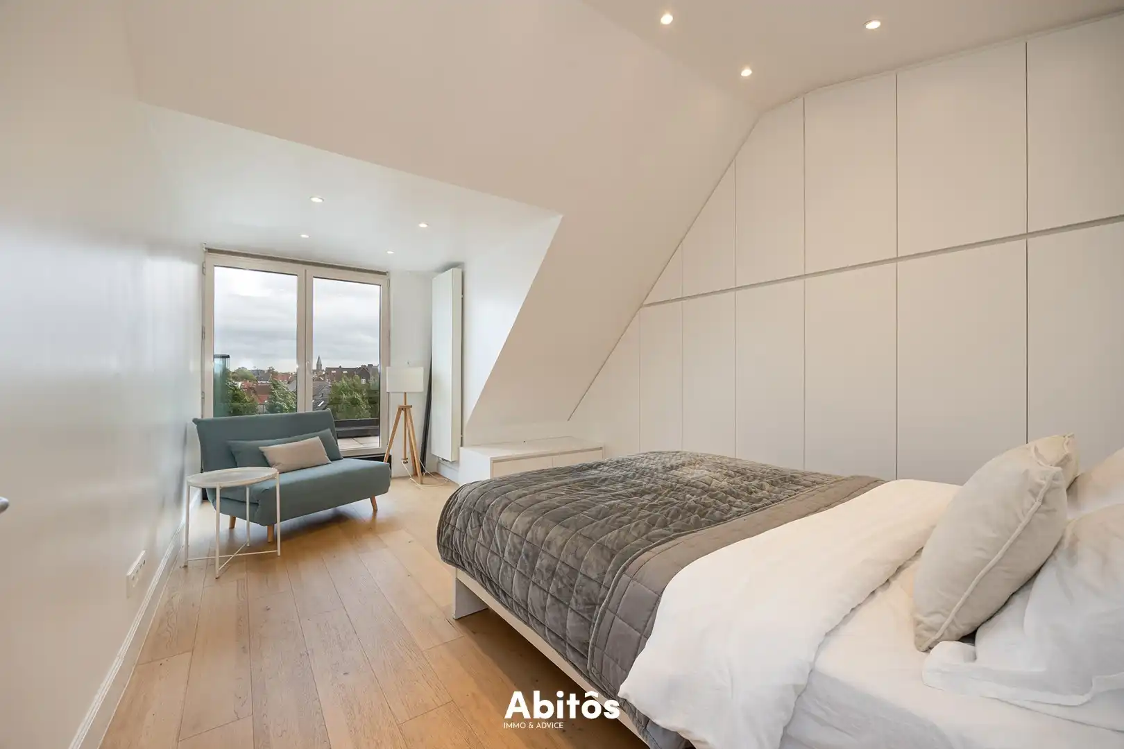 Luxueus gemeubeld penthouse met zicht op de Leie en de Gentse torens foto 3
