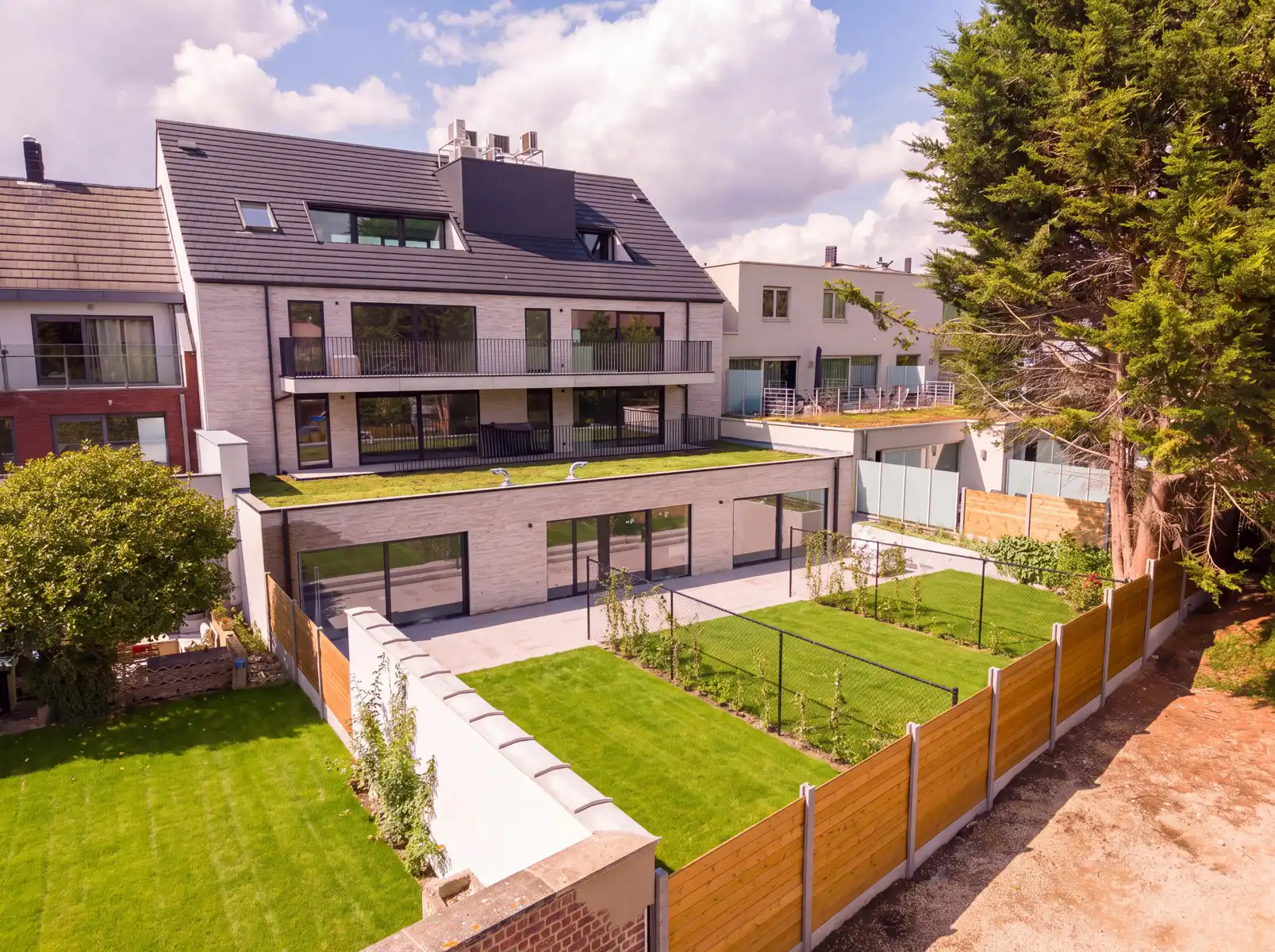 Wonen in het hart van Meise, met comfort voor de toekomst! foto {{pictureIndex}}