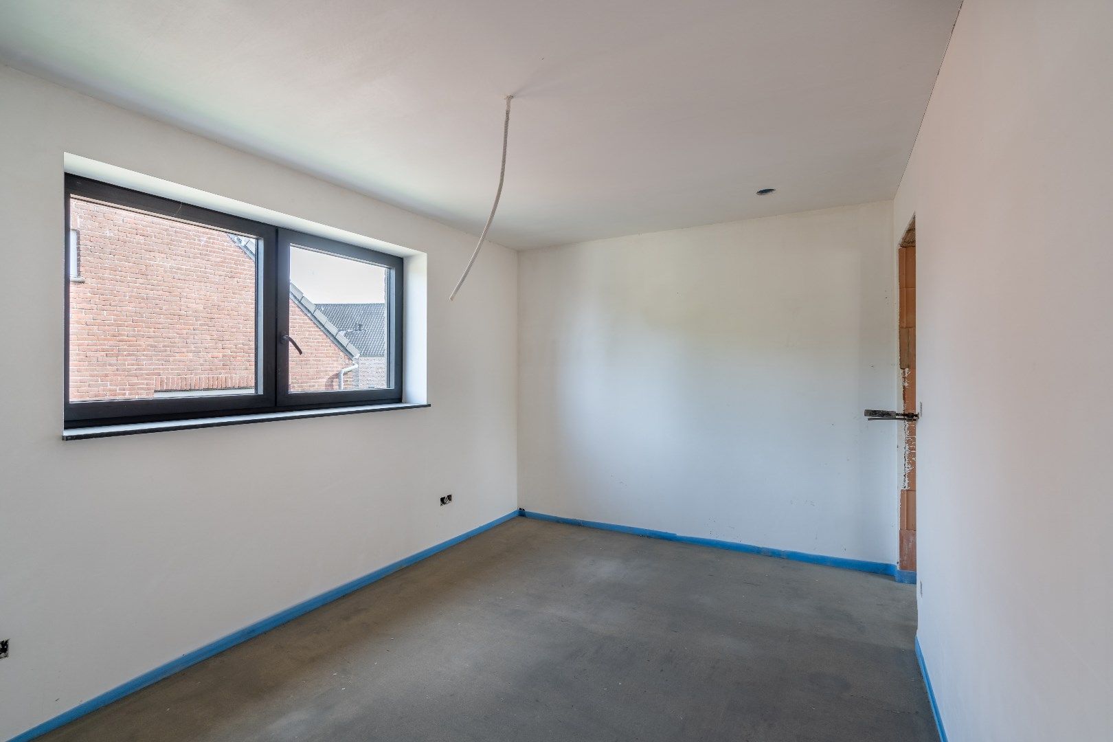 Moderne woning met vier slaapkamers foto 13